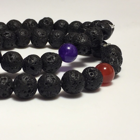 1 LEFT-NWT Chakra Stone Lava Bead Stretch Bracelet - Picture 3 of 7
